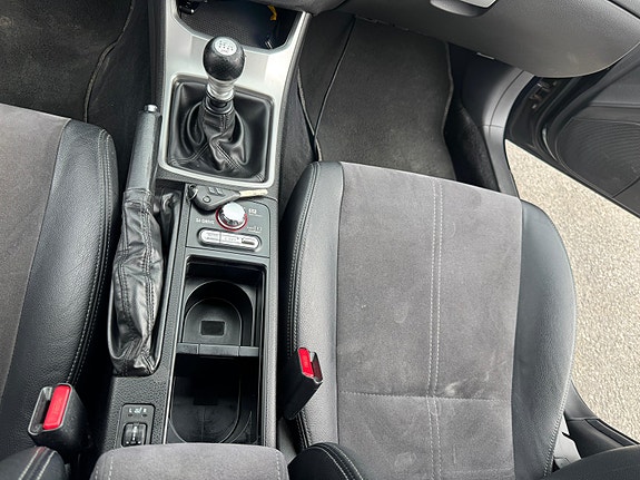 Subaru Impreza 13 of 30