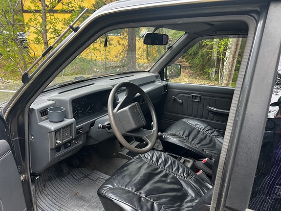 Mitsubishi L200 8 of 15