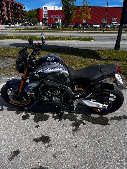 Yamaha MT-09 SP 3 of 8