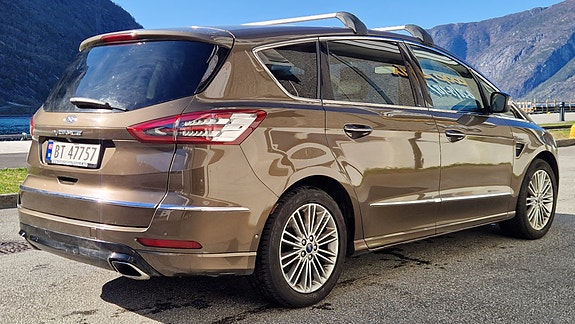Ford S-MAX 2 of 5