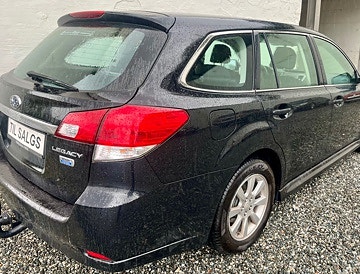 Subaru Legacy 5 of 5