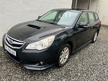 Subaru Legacy 4 of 5