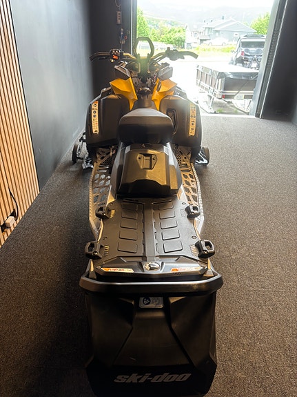 Ski-doo Renegade Sport 600 ACE 5 of 11