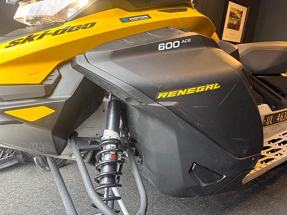 Ski-doo Renegade Sport 600 ACE 11 of 11