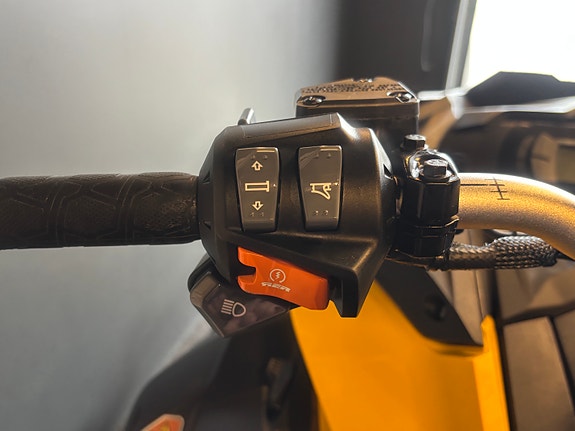 Ski-doo Renegade Sport 600 ACE 6 of 11