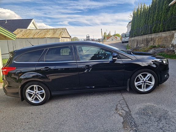 Ford Focus 3 of 5