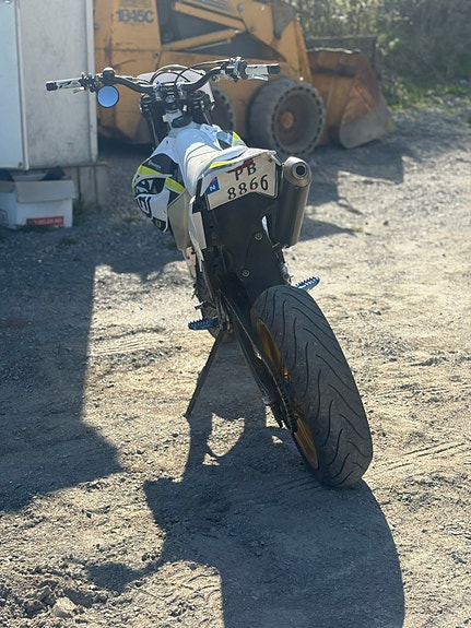 Husqvarna TE 125 4 of 5