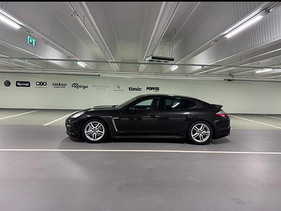 Porsche Panamera 5 of 5