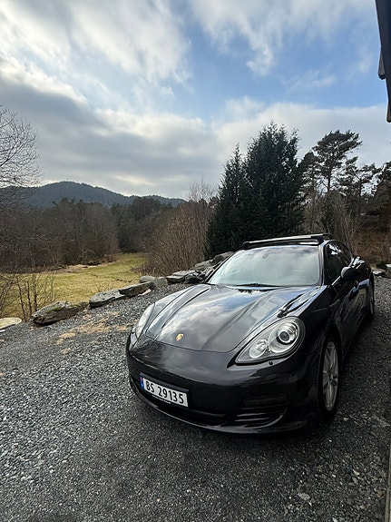 Porsche Panamera 12 of 12