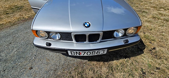 BMW 525iX 27 of 30