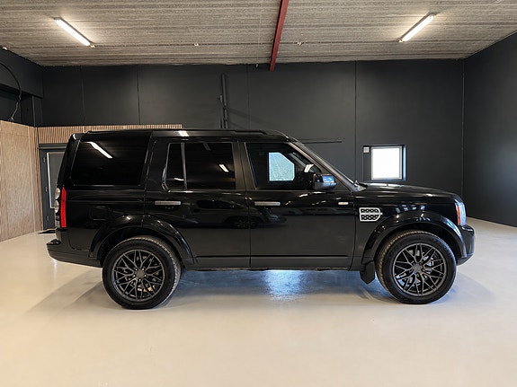 Land Rover Discovery 10 of 28