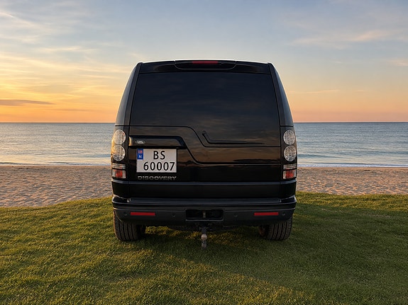 Land Rover Discovery 13 of 27