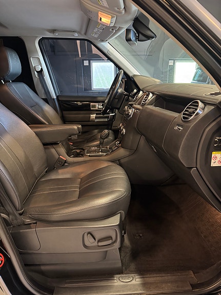 Land Rover Discovery 28 of 28