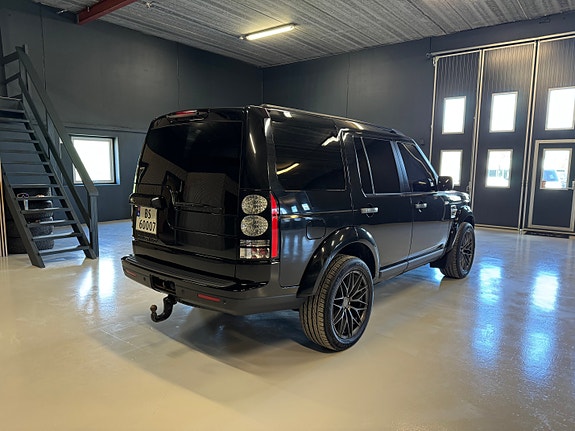 Land Rover Discovery 9 of 28