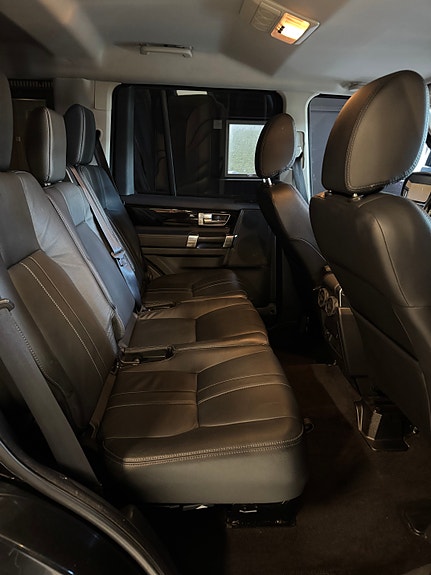 Land Rover Discovery 23 of 27