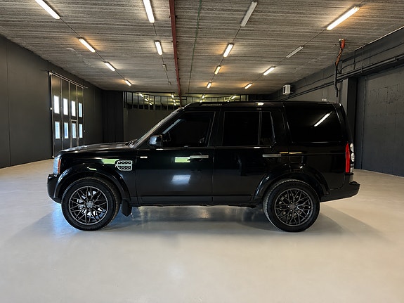 Land Rover Discovery 4 of 28