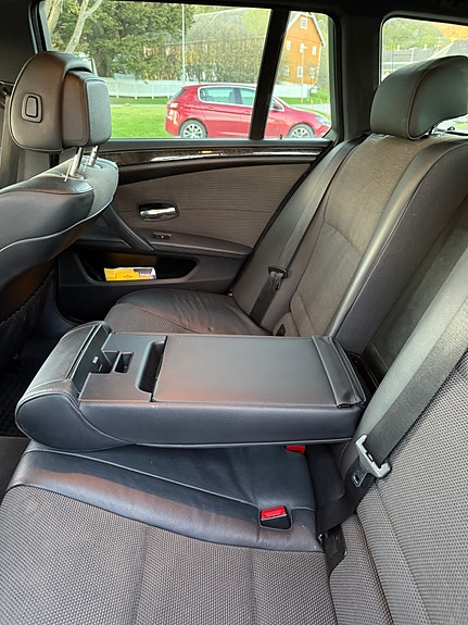 BMW 520i 15 of 30