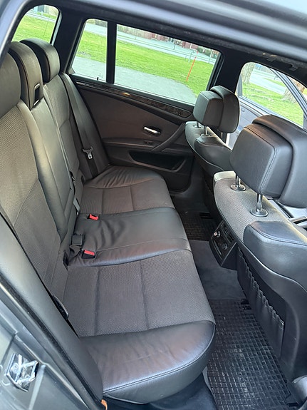 BMW 520i 23 of 30
