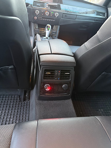 BMW 520i 14 of 30