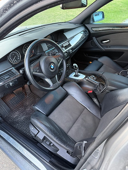 BMW 520i 7 of 30