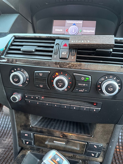 BMW 520i 27 of 30