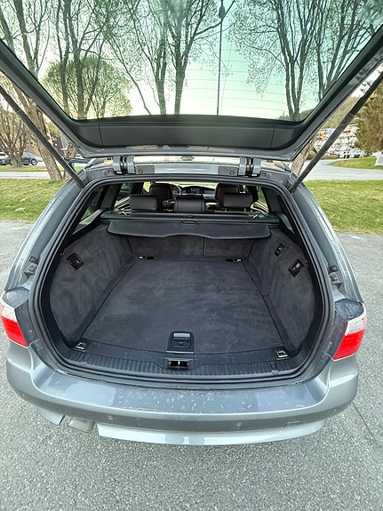 BMW 520i 17 of 30