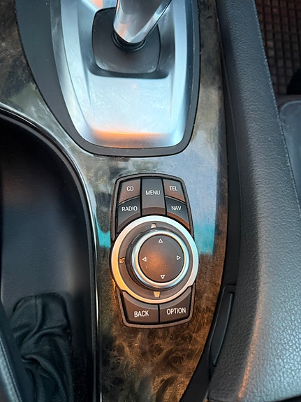 BMW 520i 11 of 30