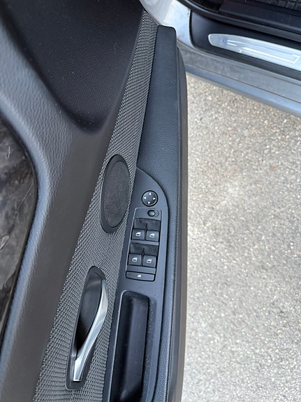 BMW 520i 9 of 30