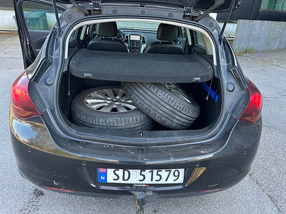 Opel Astra 18 of 24