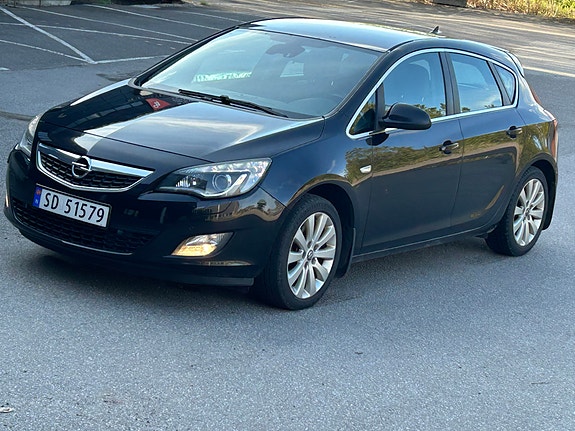 Opel Astra 2 of 24