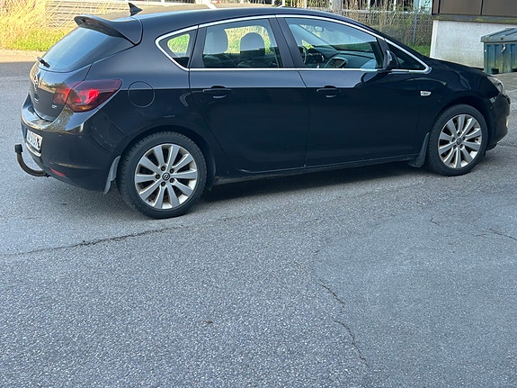 Opel Astra 7 of 24