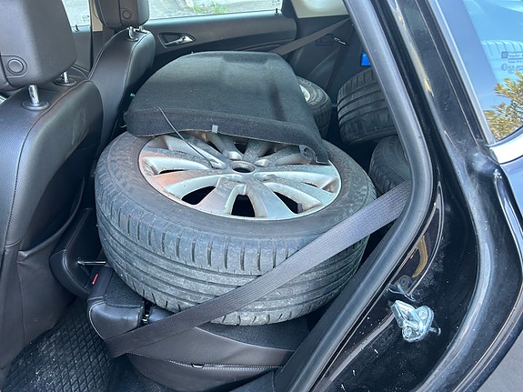 Opel Astra 19 of 24