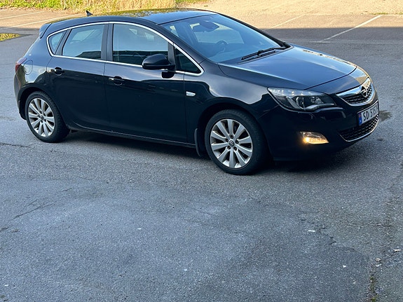 Opel Astra 11 of 24