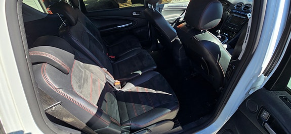Ford S-MAX 14 of 20