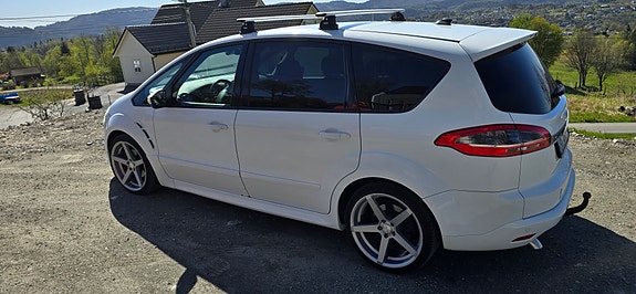 Ford S-MAX 5 of 20