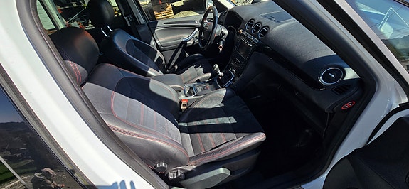 Ford S-MAX 9 of 20