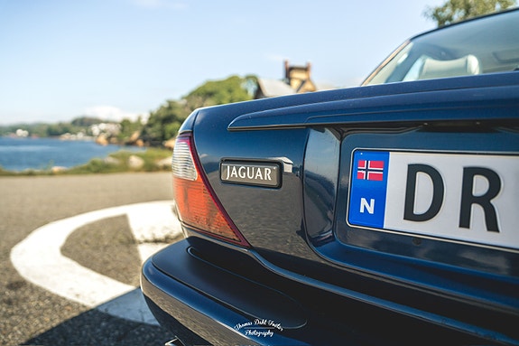 Jaguar XJR 8 of 30