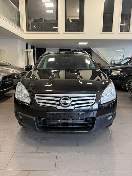 Nissan Qashqai+2 2 of 5