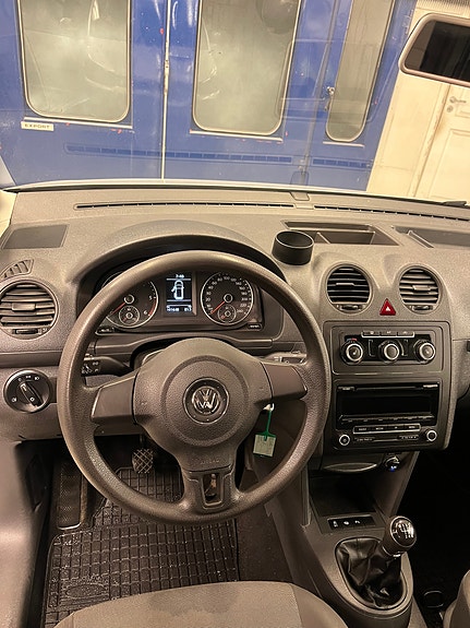 Volkswagen Caddy 6 of 30