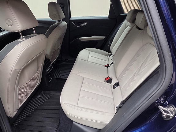 Audi 50 26 of 30