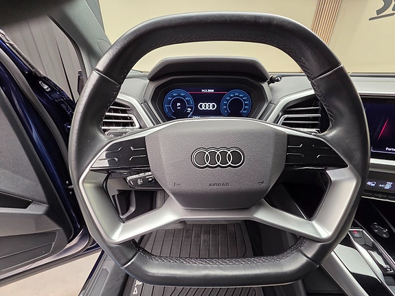 Audi 50 14 of 30