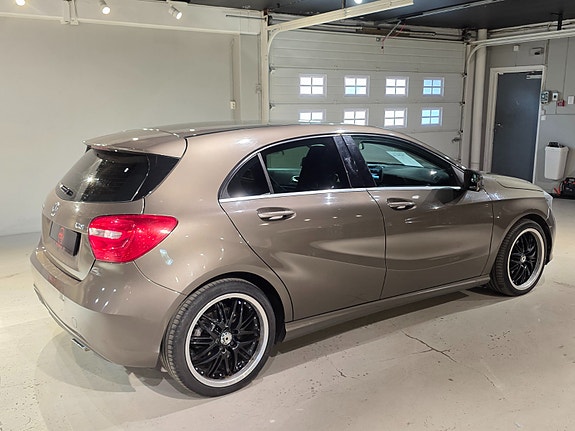 Mercedes-Benz A-Klasse 4 of 5