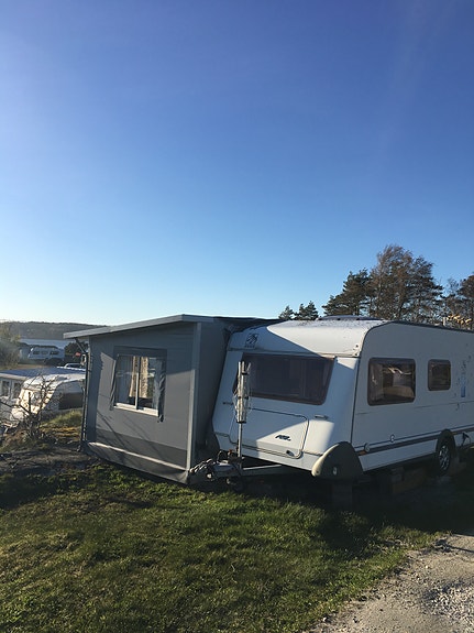 Knaus Azur Royale 580 med helårs Vikingtelt og fast plass på Huseby camping Oven Rygge Råde. NY PRIS 3 of 5