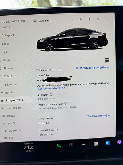 Tesla Model S 6 of 10
