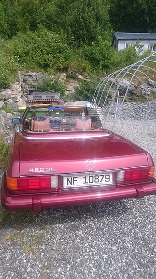 Mercedes-Benz 450 SL 3 of 5