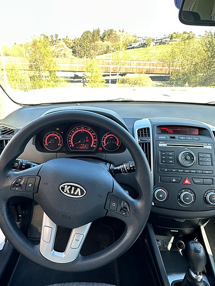 Kia Ceed 3 of 5