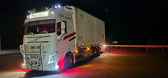 Volvo FH 540 containerbil *Seriøse bud vurderes fortløpende*