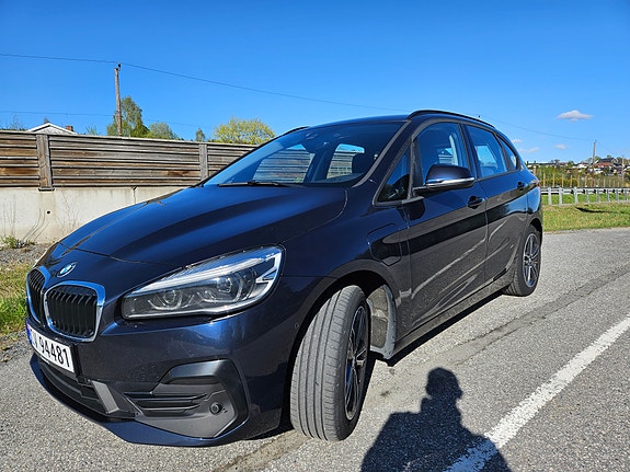 BMW 225xe 10 of 30