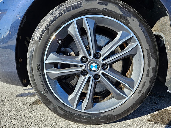 BMW 225xe 4 of 30