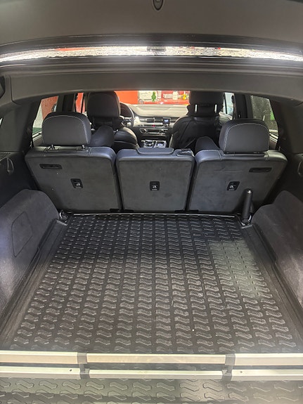 Audi Q7 18 of 18